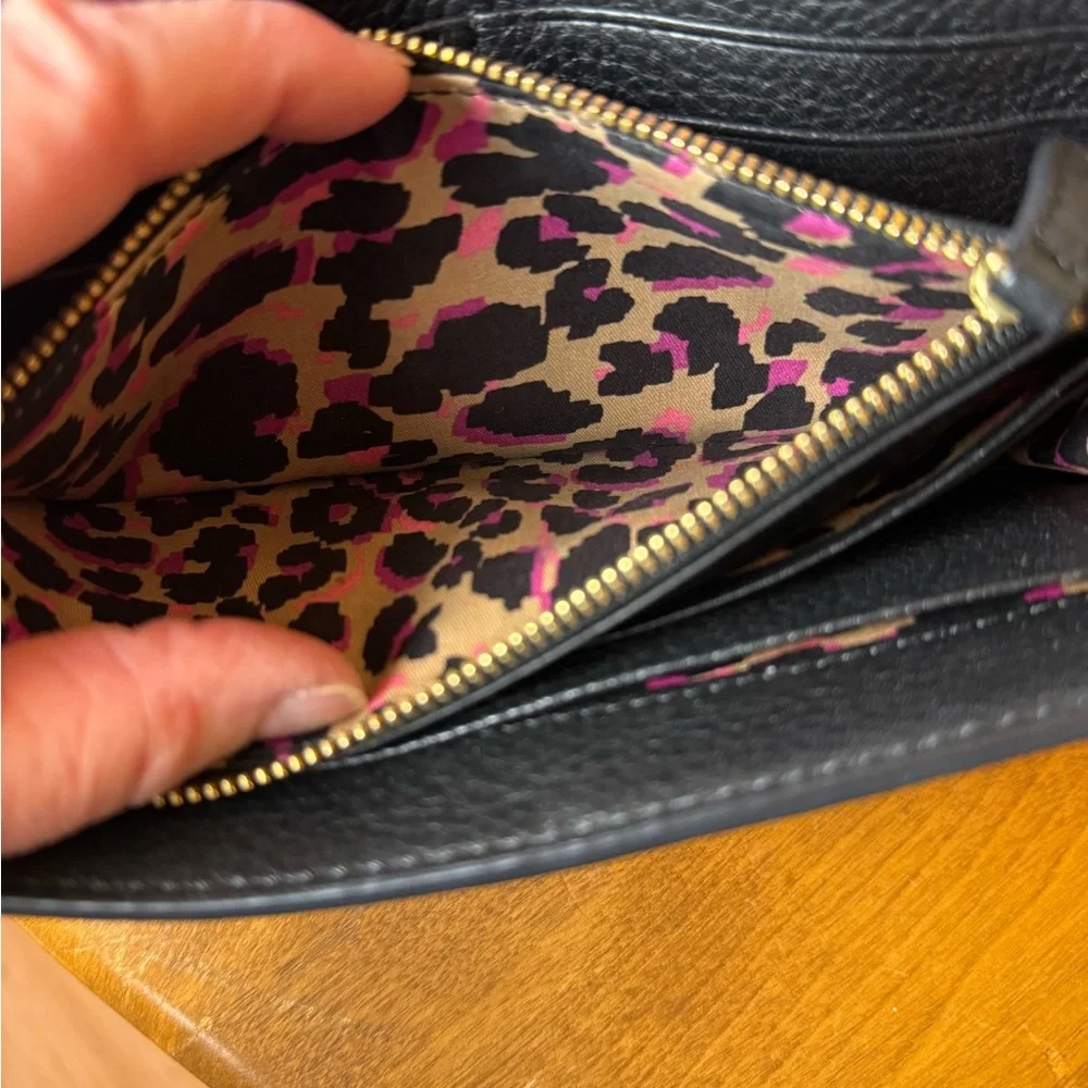 Vera Bradley Black Pebbled Leather Studded Wallet Leopard Print Interior 4”x7” - Picture 8 of 10